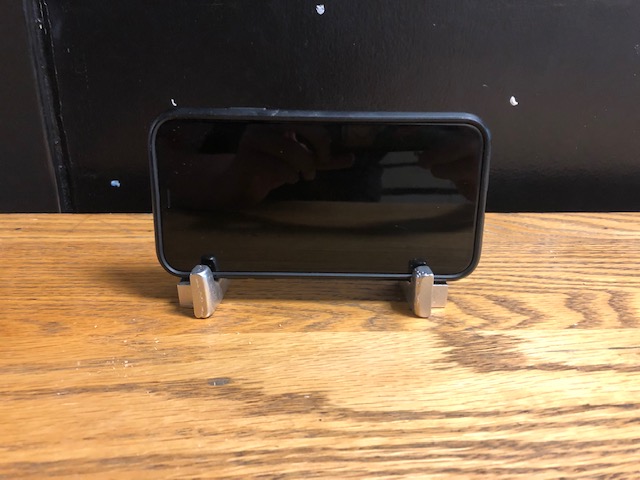 Stand Phone Horizontally